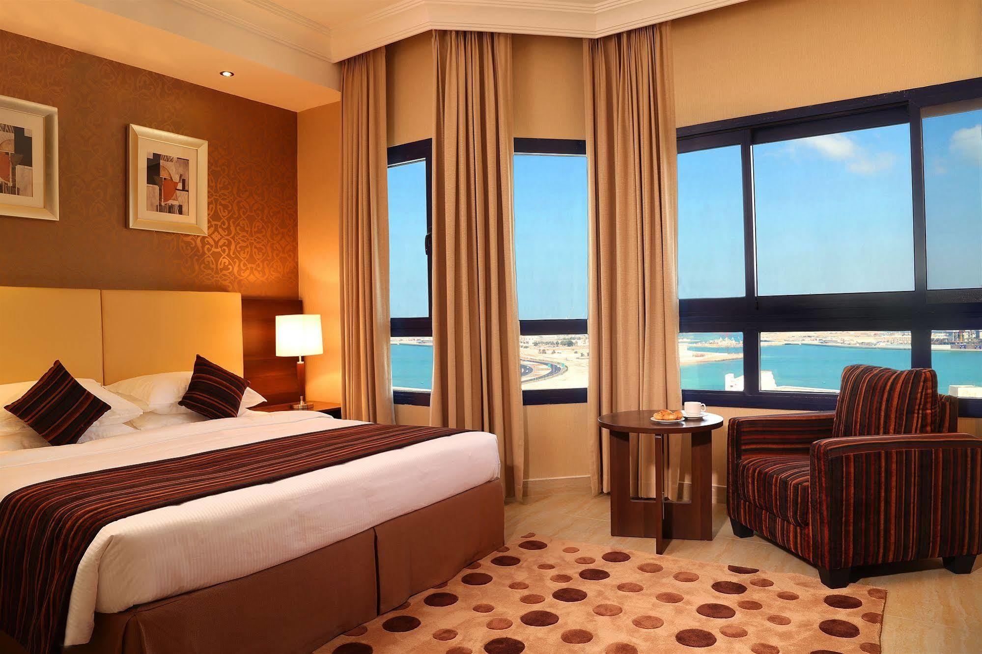 Aparthotel Oriental 4*